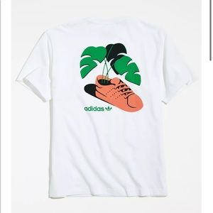 adidas shoe planter tee , size medium NWT